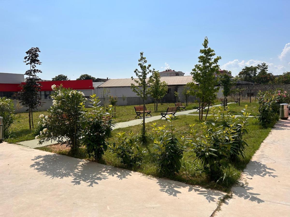 Flat Mara, Pet Friendly Apartment Podgorica Luaran gambar